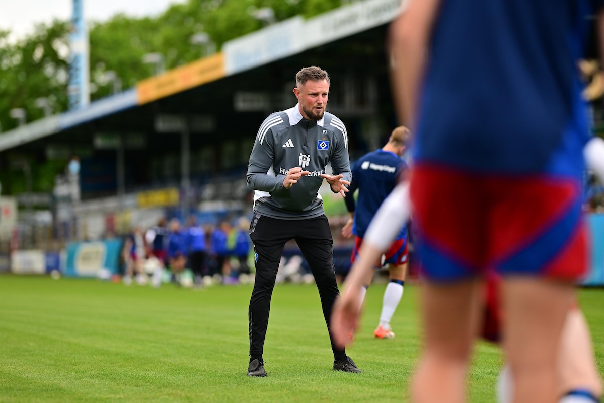 Paddy Theinert als Athletik-Trainer bei den HSV-Frauen